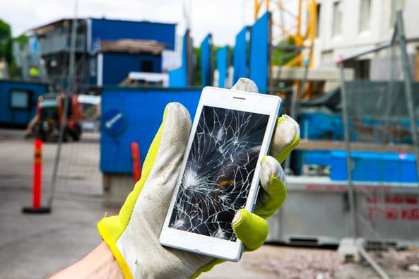 Kovia_kokenut_puhelin_web